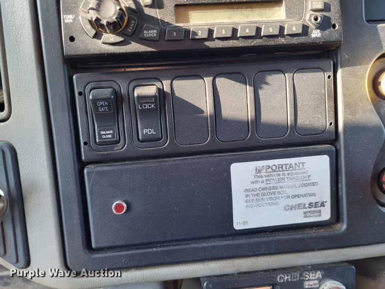 image for item DO3471 2013 International WorkStar 7500  dump truck