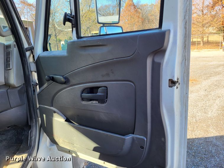 image for item DO3471 2013 International WorkStar 7500  dump truck