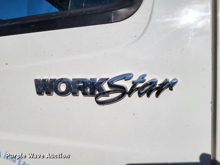 image for item DO3471 2013 International WorkStar 7500  dump truck