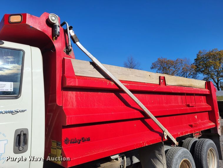 image for item DO3471 2013 International WorkStar 7500  dump truck