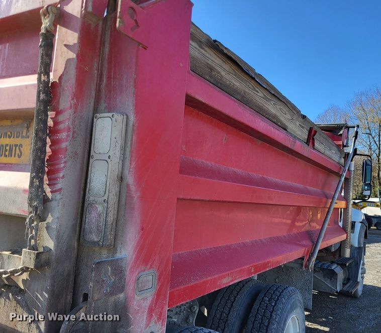 image for item DO3471 2013 International WorkStar 7500  dump truck