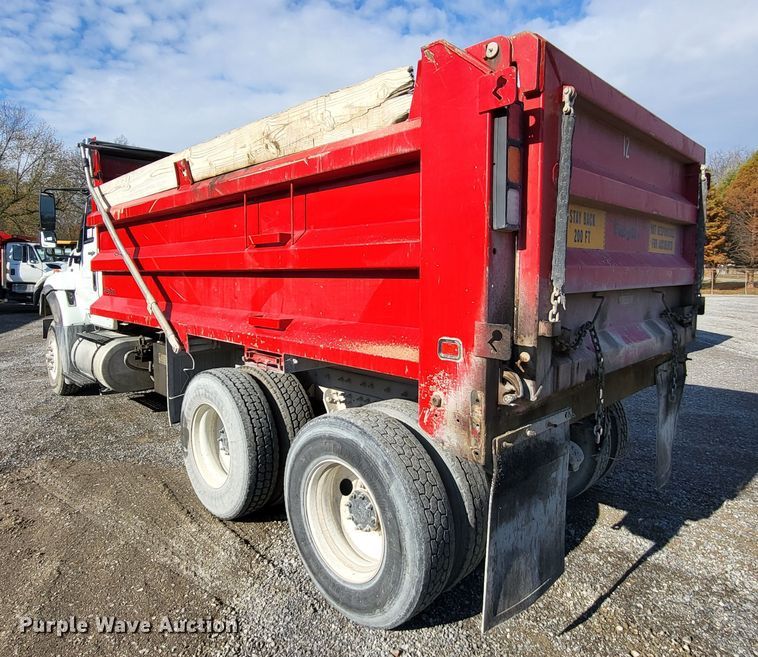 image for item DO3472 2013 International WorkStar 7500  dump truck