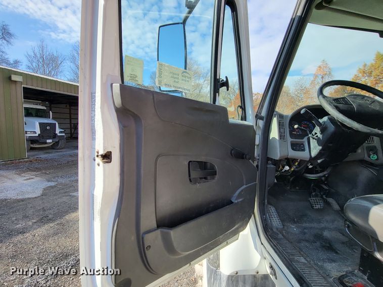 image for item DO3472 2013 International WorkStar 7500  dump truck