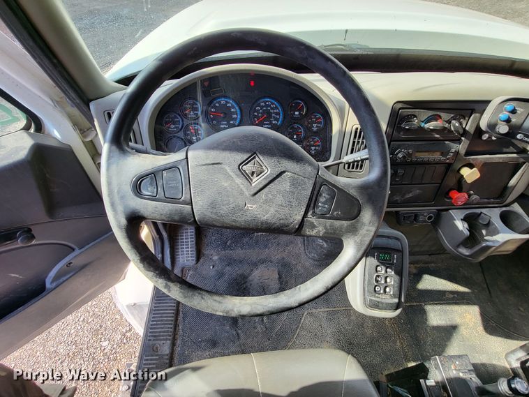 image for item DO3472 2013 International WorkStar 7500  dump truck