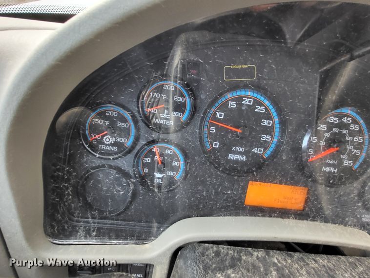 image for item DO3472 2013 International WorkStar 7500  dump truck