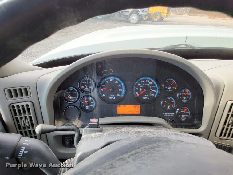 image for item DO3472 2013 International WorkStar 7500  dump truck