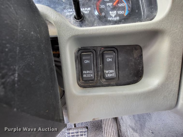 image for item DO3472 2013 International WorkStar 7500  dump truck