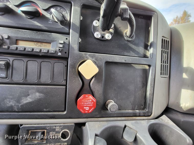 image for item DO3472 2013 International WorkStar 7500  dump truck