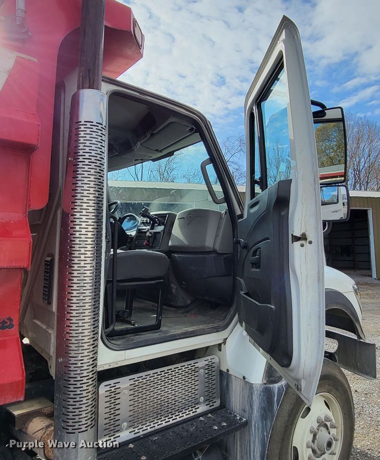 image for item DO3472 2013 International WorkStar 7500  dump truck