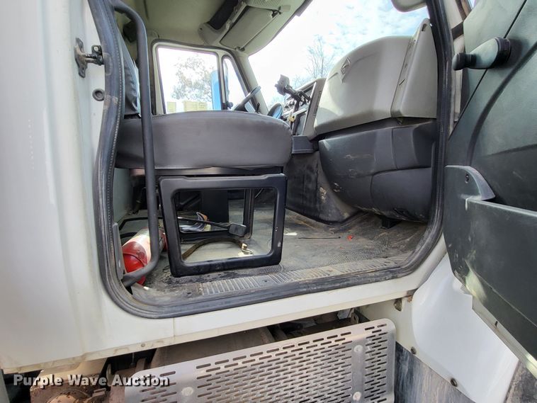 image for item DO3472 2013 International WorkStar 7500  dump truck