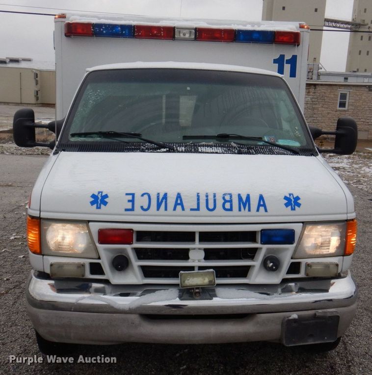 image for item DP0422 2003 Ford E350 Super Duty  ambulance