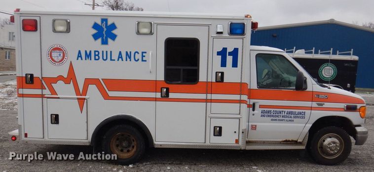 image for item DP0422 2003 Ford E350 Super Duty  ambulance