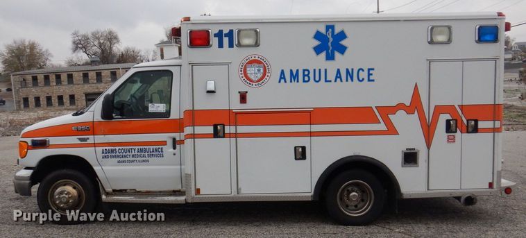 image for item DP0422 2003 Ford E350 Super Duty  ambulance