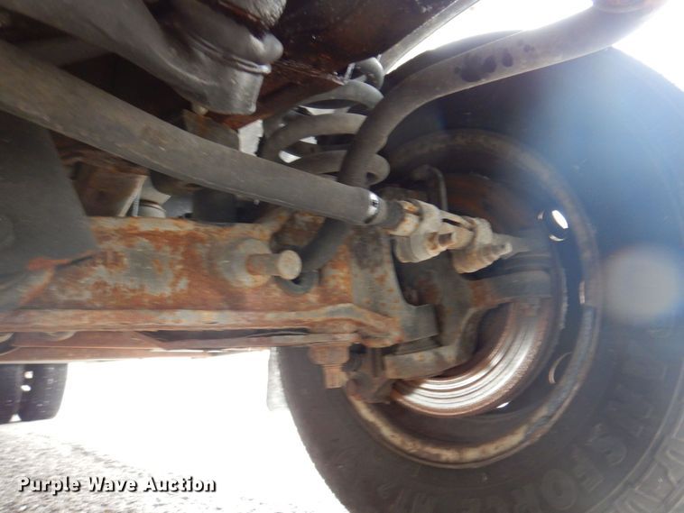 image for item DP0422 2003 Ford E350 Super Duty  ambulance