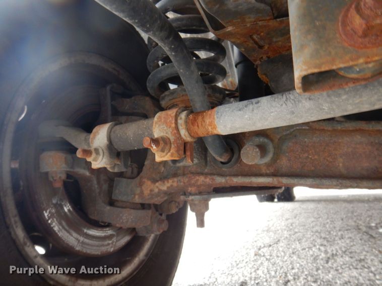 image for item DP0422 2003 Ford E350 Super Duty  ambulance