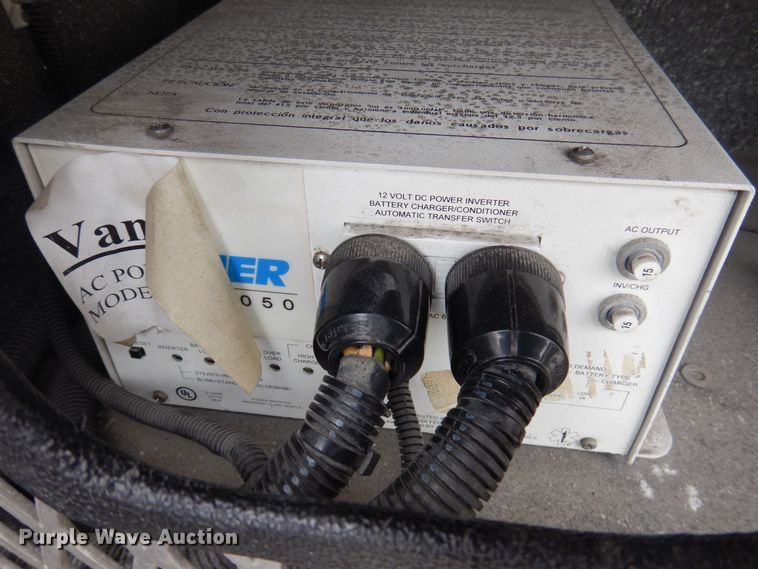 image for item DP0422 2003 Ford E350 Super Duty  ambulance