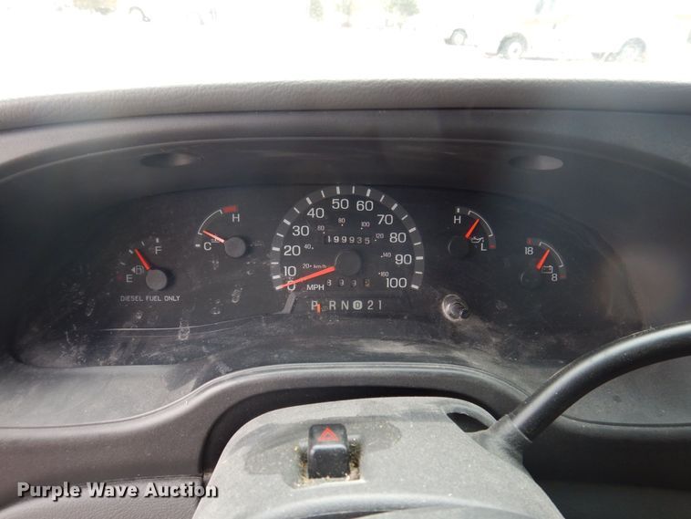 image for item DP0422 2003 Ford E350 Super Duty  ambulance