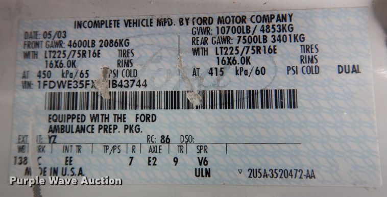 image for item DP0422 2003 Ford E350 Super Duty  ambulance