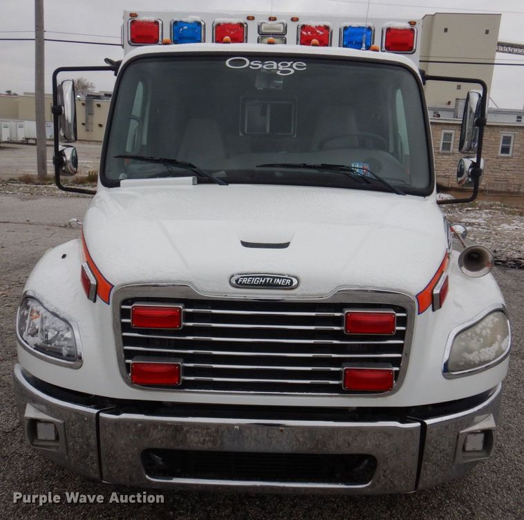 image for item DP0423 2010 Freightliner Business Class M2  ambulance