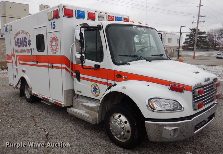image for item DP0423 2010 Freightliner Business Class M2  ambulance