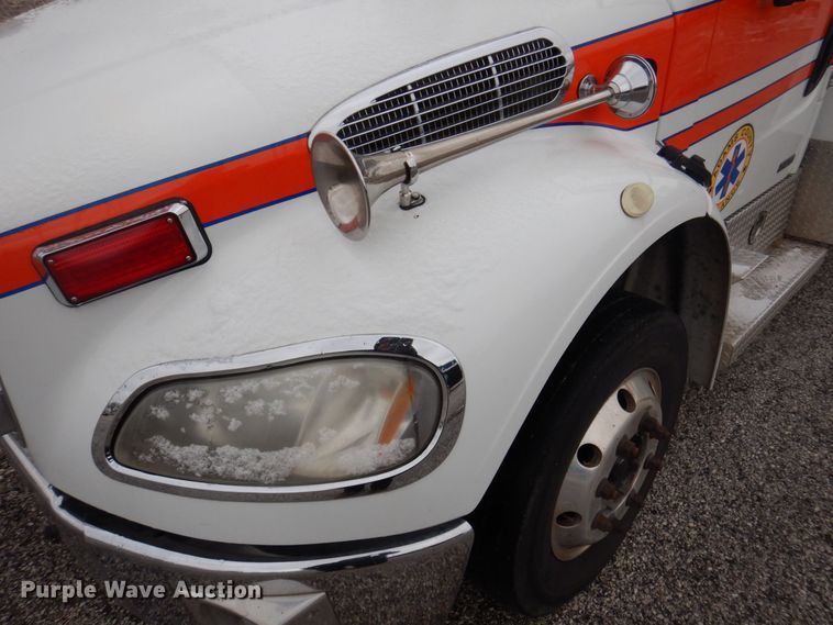 image for item DP0423 2010 Freightliner Business Class M2  ambulance