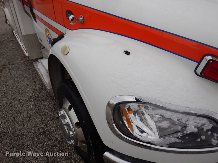 image for item DP0423 2010 Freightliner Business Class M2  ambulance