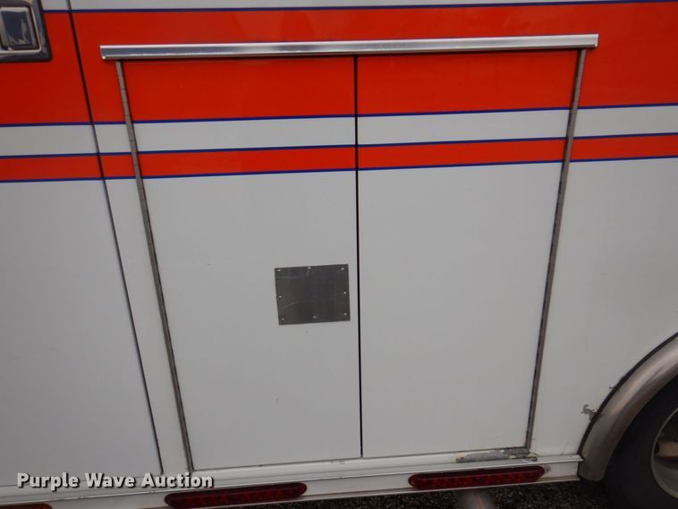 image for item DP0423 2010 Freightliner Business Class M2  ambulance