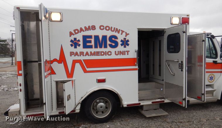 image for item DP0423 2010 Freightliner Business Class M2  ambulance