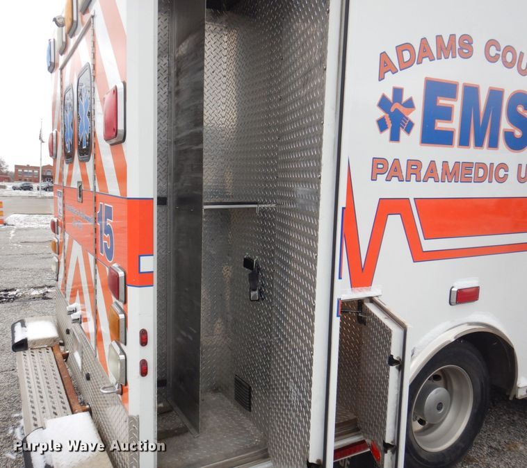 image for item DP0423 2010 Freightliner Business Class M2  ambulance