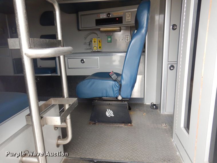 image for item DP0423 2010 Freightliner Business Class M2  ambulance