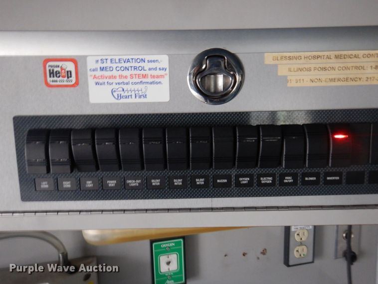 image for item DP0423 2010 Freightliner Business Class M2  ambulance