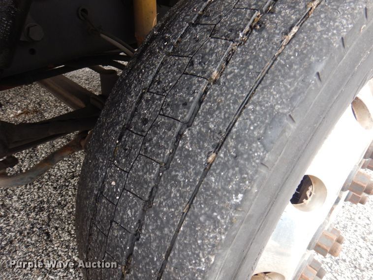 image for item DP0423 2010 Freightliner Business Class M2  ambulance