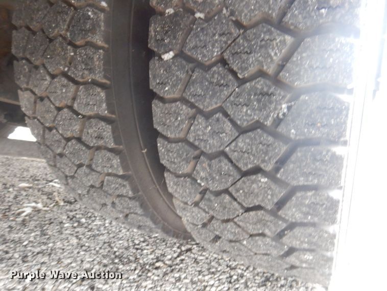 image for item DP0423 2010 Freightliner Business Class M2  ambulance