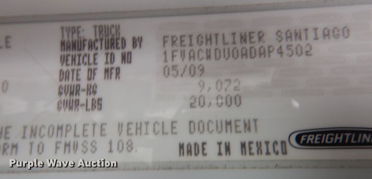 image for item DP0423 2010 Freightliner Business Class M2  ambulance