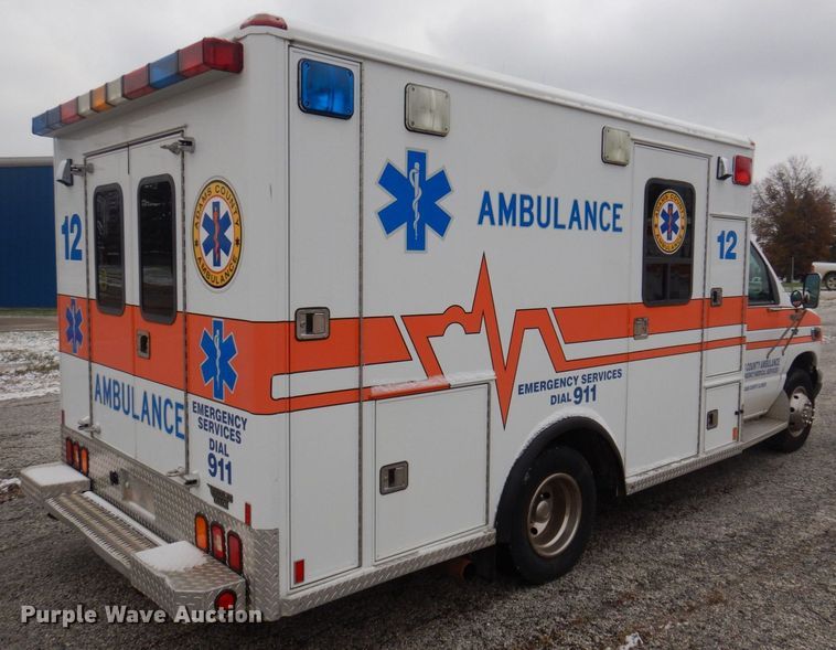 image for item DP0424 1999 Ford E350 Super Duty  ambulance