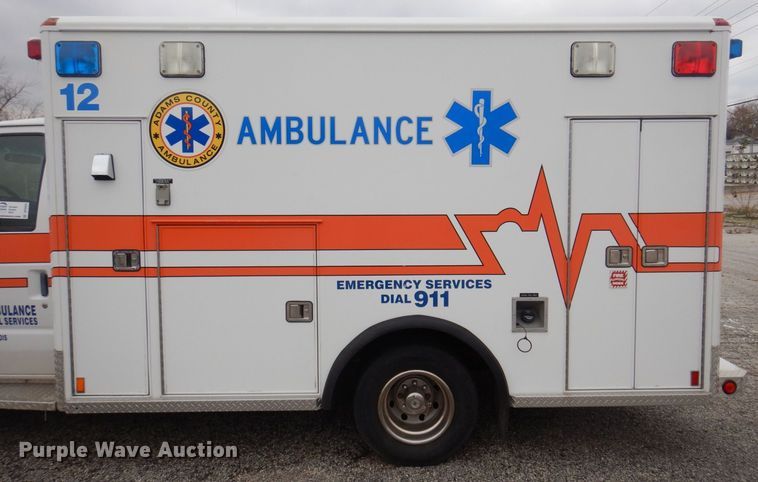 image for item DP0424 1999 Ford E350 Super Duty  ambulance