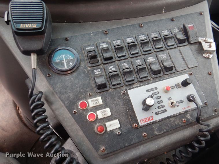 image for item DP0424 1999 Ford E350 Super Duty  ambulance