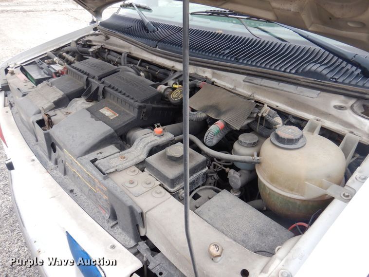 image for item DP0424 1999 Ford E350 Super Duty  ambulance