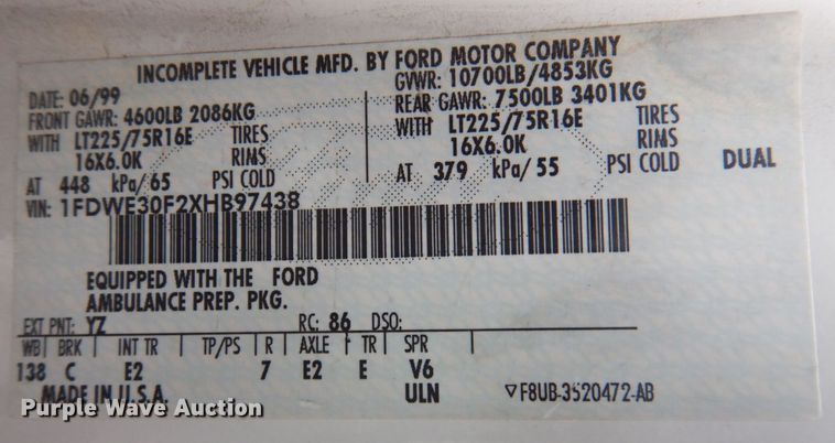 image for item DP0424 1999 Ford E350 Super Duty  ambulance