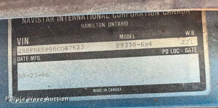 image for item DP0446 1987 International F9370  truck cab and chassis