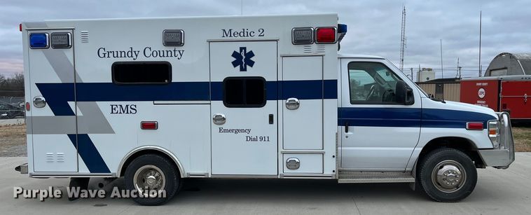 image for item DP0447 2013 Ford E450  ambulance