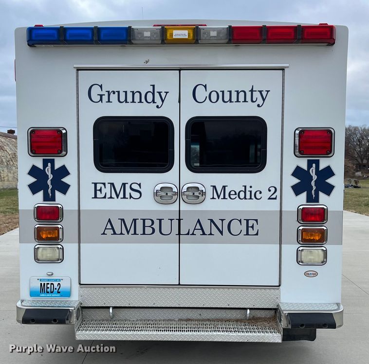 image for item DP0447 2013 Ford E450  ambulance