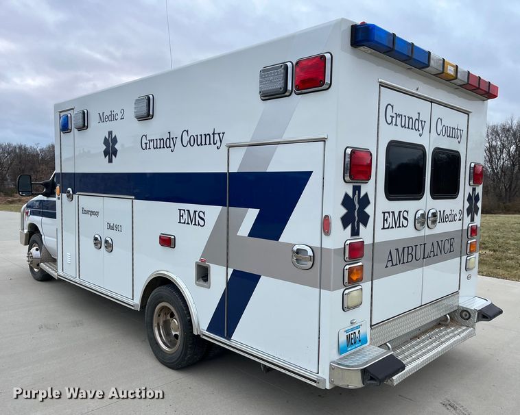 image for item DP0447 2013 Ford E450  ambulance