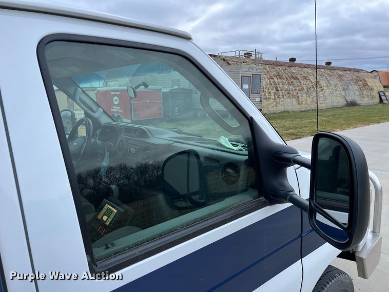 image for item DP0447 2013 Ford E450  ambulance