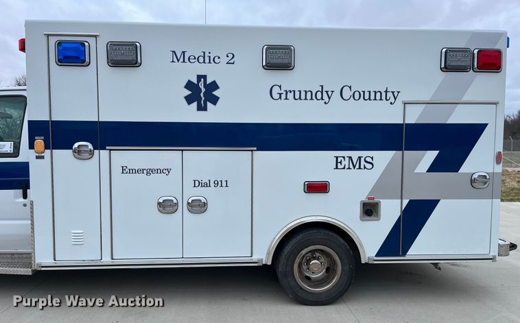 image for item DP0447 2013 Ford E450  ambulance