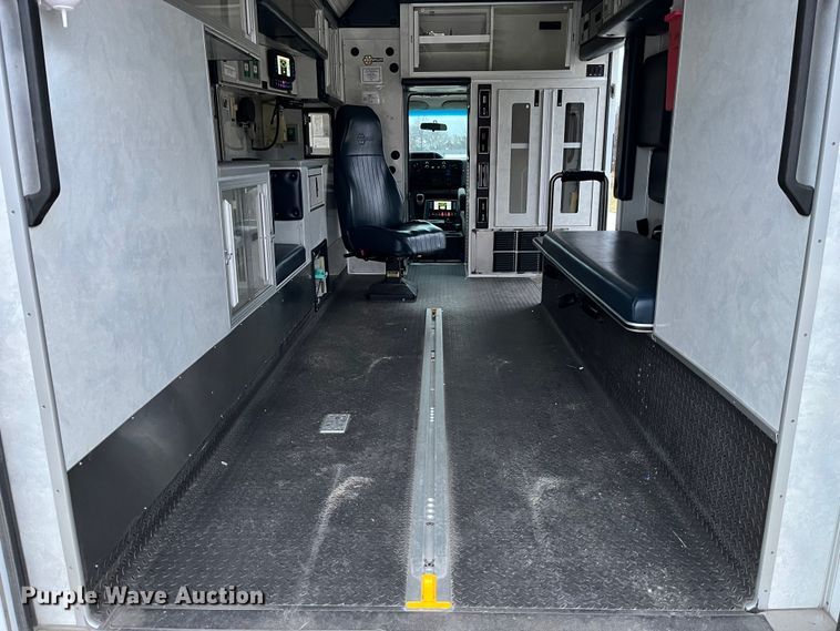 image for item DP0447 2013 Ford E450  ambulance