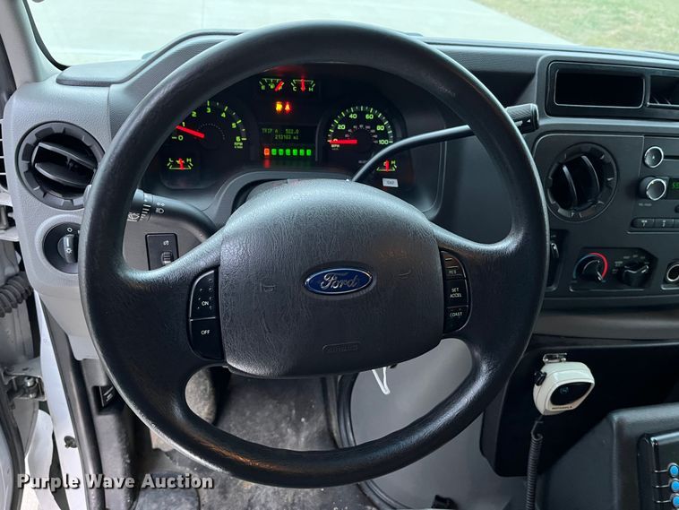 image for item DP0447 2013 Ford E450  ambulance