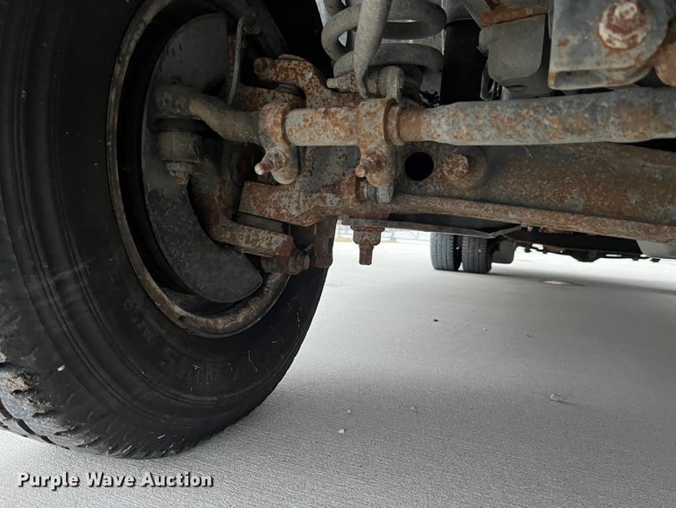 image for item DP0447 2013 Ford E450  ambulance