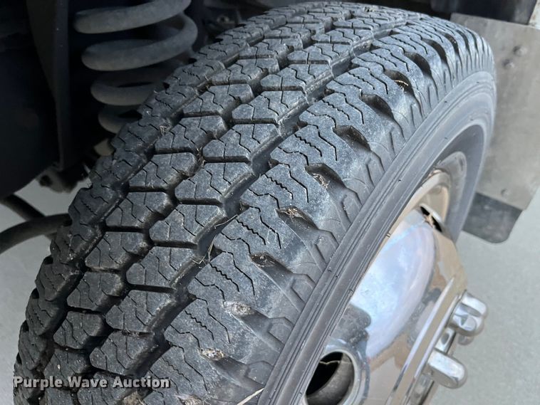 image for item DP0447 2013 Ford E450  ambulance