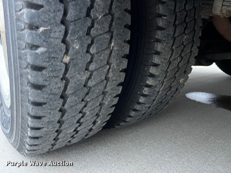 image for item DP0447 2013 Ford E450  ambulance